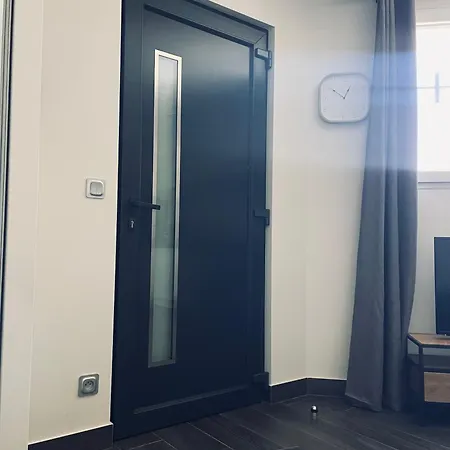 Studio, Maison, Rez De Chaussee, Apartament *