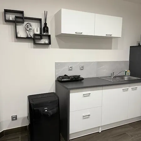 Studio, Maison, Rez De Chaussée,